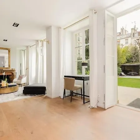 Holiday home Maison Privee