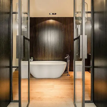 Maison Privee * Paris